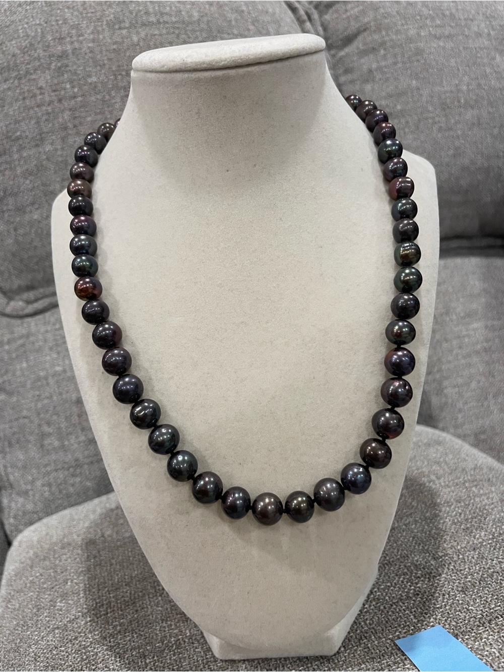 Classic Black Peacock Pearl Necklace - Unbranded